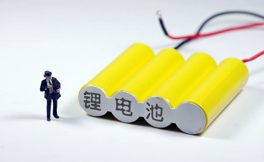 Why can lithium Nico manganate become the new favorite material of lithium ion battery?
