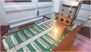 Visual positioning welding, laser welding equipment welding samples on site